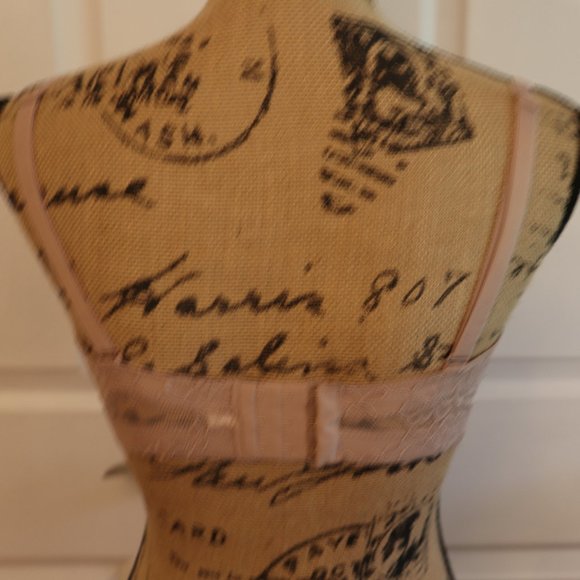 Maidenform Push-up Bra in Blush - Picture 4 of 4